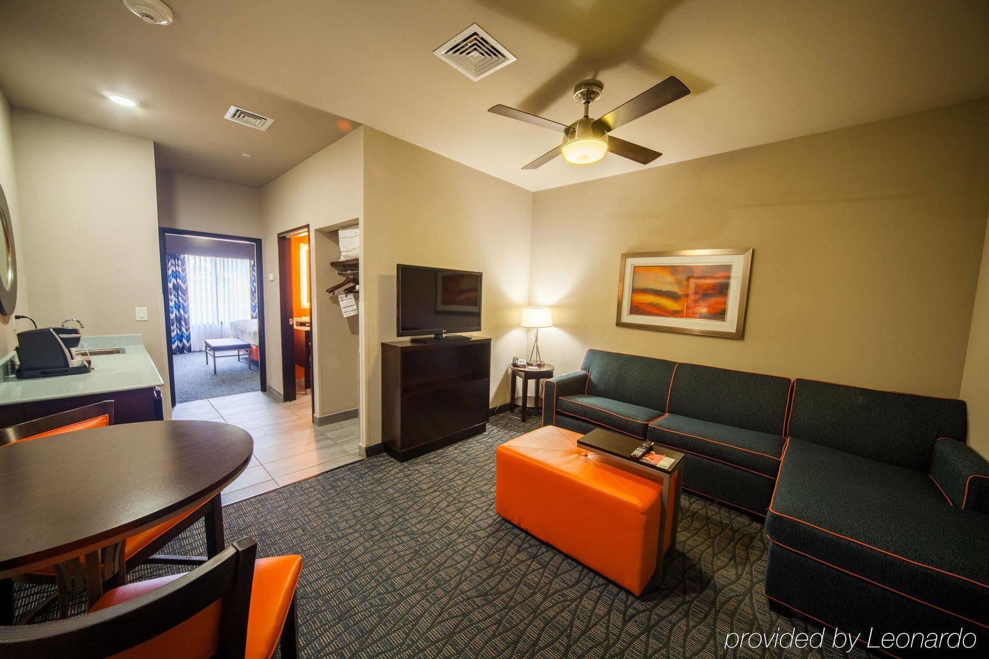Express & Southeast By Ihg Hotel